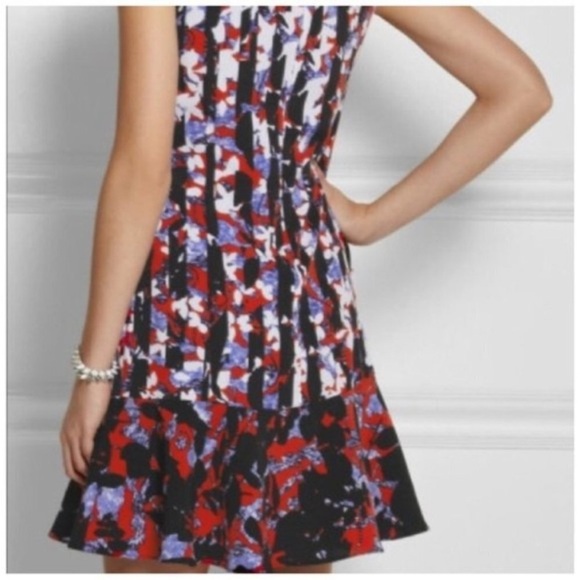 Peter Pilotto for Target Patterned Drop Waisted Dress. Medium. - Picture 9 of 11